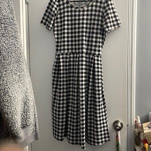 Size L Amelia from lularoe